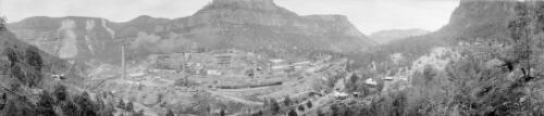 Panorama of Newnes Oil Works, New South Wales, 3 [picture] / EB Studios