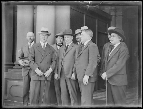 Men crowded around Sir Edgar Bertram Mackennal at reception in his honour , New South Wales, ca. 1926, 3 [picture]