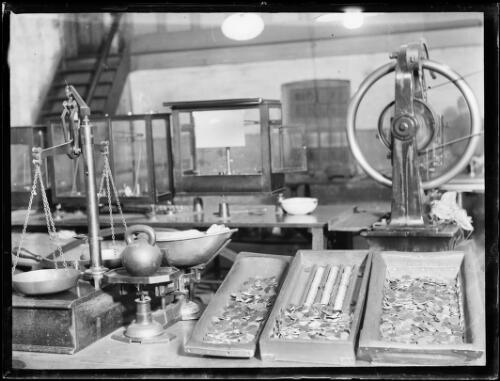 Equipment for weighing coins at the Sydney Mint, ca. 1920s [picture]