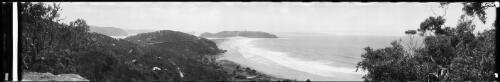 Panorama of Palm Beach, looking north to Barrenjoey, New South Wales [picture] / EB Studios
