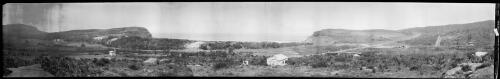 Panorama of Avalon Beach, New South Wales, ca. 1925 [picture] / EB Studios