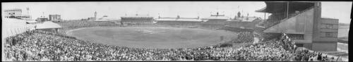 Panorama of the Second Test match between Australia and England, Sydney Cricket Ground, 19 December 1936 [picture] / EB Studios