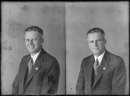 Double portrait of I.A. Robb, New South Wales, ca. 1930s [picture]