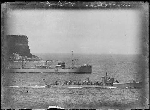 Australian destroyer leaving Sydney Harbour, Sydney, ca. 1930s [picture]