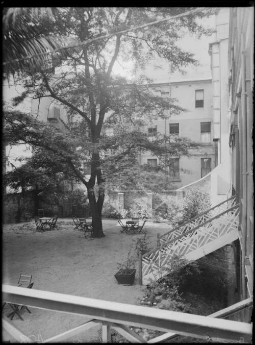 Burdekin House Gardens in Macquarie Street, Sydney, ca. 1920 [picture]