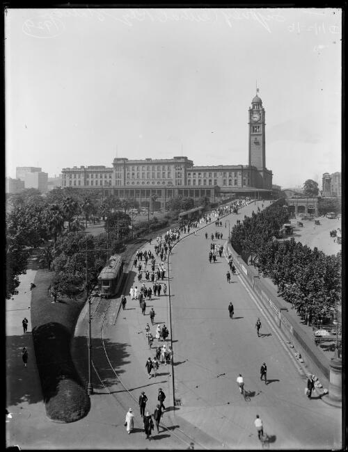 Sydney Central Railway Station and Belmore Park taken from Hay Street, Sydney, 1929 [picture] / Herbert H. Fishwick