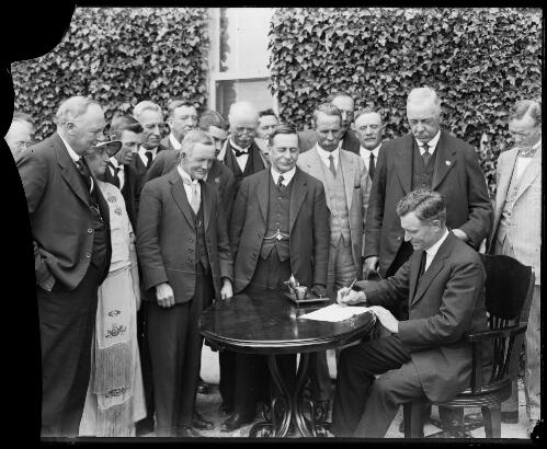 Dr Earl Page signing the first Federal cabinet document to be signed in Canberra, 30 January 1924 [picture]