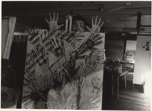 Artist Jeffrey Samuels at Boomalli's first Chippendale studio, Sydney, 1987 / Juno Gemes