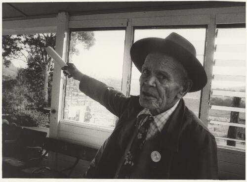 Bundjalung elder Uncle Lyle Roberts at a Land Rights workshop, Aquarius Festival, Nimbin, New South Wales, 1983 / Juno Gemes