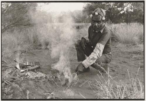 Yumpulurru Tjungurrayi, Warren Creek Plains, Northern Territory, 1974, 1 / Jon Rhodes