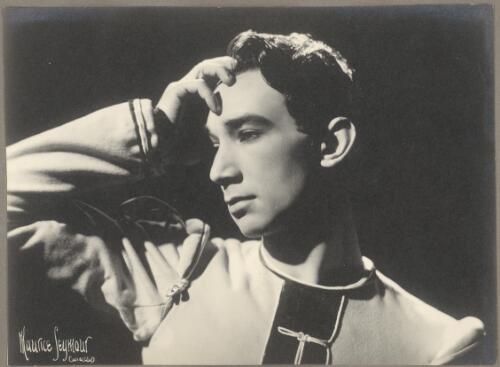 Portrait of David Lichine in Francesca da Rimini, Ballets Russes, ca. 1930s [picture] / Maurice Seymour