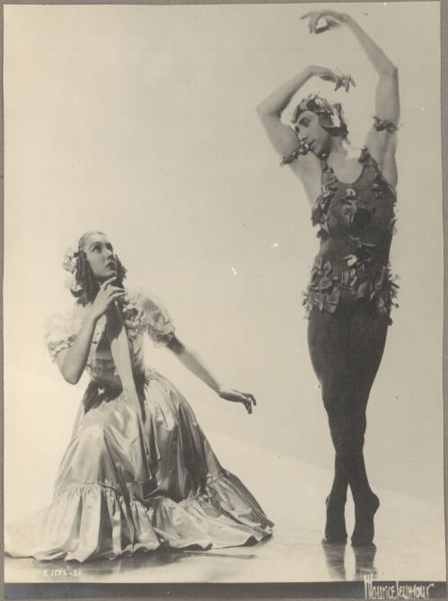 Irina Baronova and Paul Petroff in Le spectre de la rose, Ballets Russes, ca. 1930s [picture] / Maurice Seymour