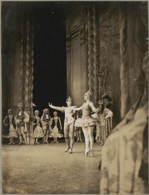 Tatiana Riabouchinska and Roman Jasinsky in the Bluebird pas de deux from Aurora's wedding, Original Ballet Russe [picture]