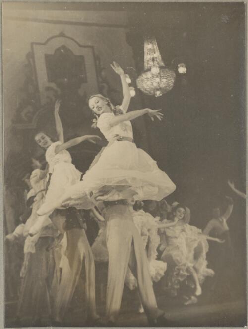 Artists of the Original Ballet Russe in Graduation ball, 3 [picture]
