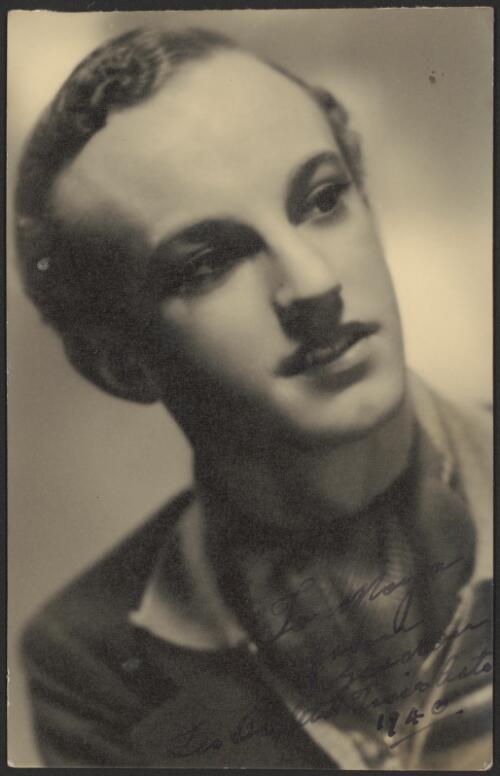 Portrait  of Gordon Hamilton, ca. 1940 [picture]