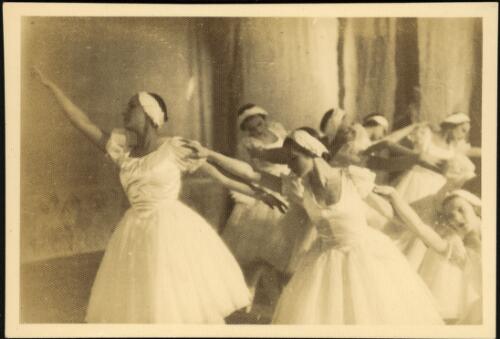 Dancers of the Monte Carlo Russian Ballet in Le lac des cygnes (Swan lake), 1936 or 1937 [picture] / E.A. Rowell