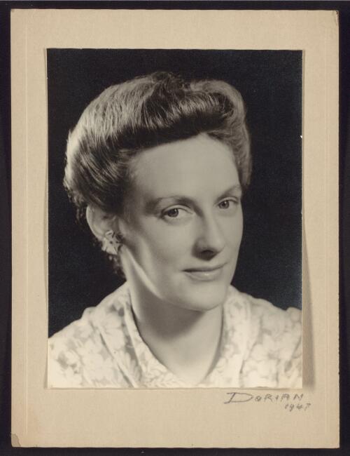 Portrait of Shirley Andrews [picture] / Dorian