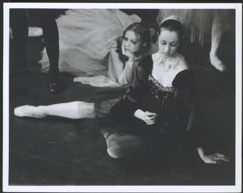 Portrait of two unidentified dancers in Bill Carse's Persona, Ballet Australia, 1973 [picture] / Leonie Vining Brown