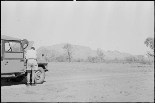 Mount Liebig, MacDonnell Ranges, Northern Territory, May 1961, 1 / Michael Terry