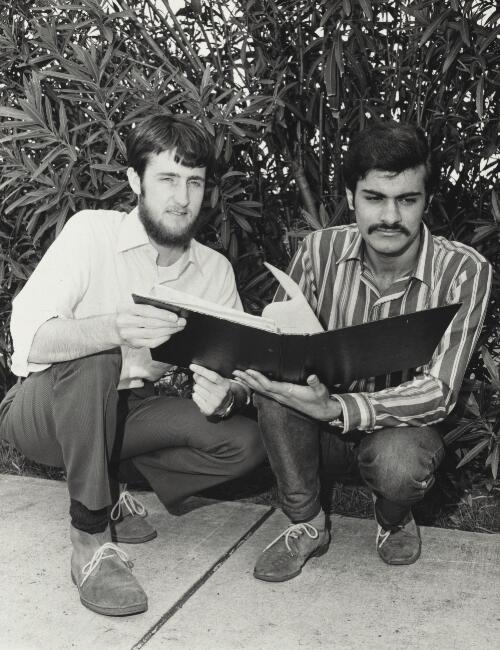 Harivadan Jaikisan, secretary of the Fiji Students Association and Alan John McDonald at the Universitry of New South Wales, Sydney, 1972 / Bill Payne