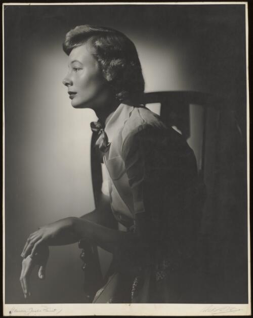 Maureen Jones, pianist, approximately 1950 / Athol Shmith