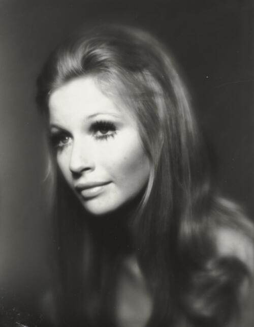 Portrait of a fashion model with long hair, approximately 1968, 4 / Athol Shmith