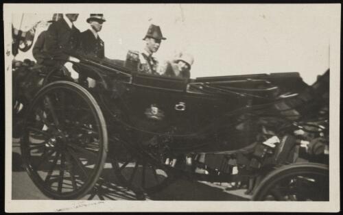 Duke and Duchess of York arriving at the opening of Parliament in Canberra, 9 May 1927