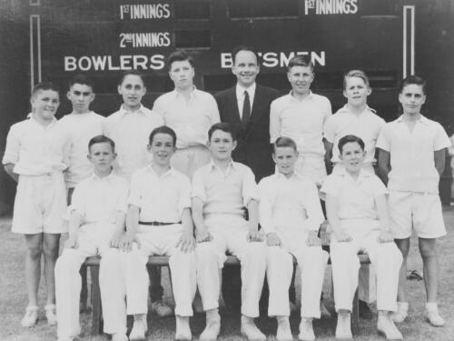 Group portrait of Sydney Grammar School pupils' cricket team and coach, Sydney, 1949, 6
