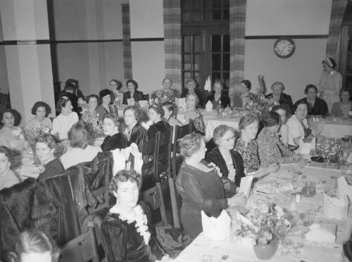 Quota Club of Sydney anniversary dinner with Lady Wakehurst as guest of honour, Sydney, 1941, 3