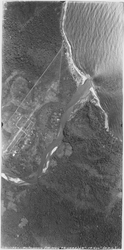 [Aerial photographs relating to the Japanese occupation of Salamaua, Papua New Guinea, 1943] [cartographic material]